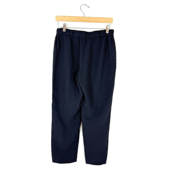 Aritzia Wilfred Crepe Darontal Pull On Pant Trousers in Black - Picture 8 of 11